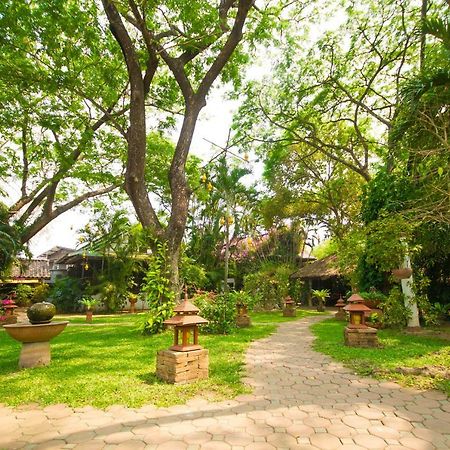 Hotel Secret Garden Chiangmai San Kamphaeng Exterior foto