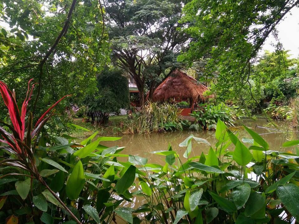 Hotel Secret Garden Chiangmai San Kamphaeng Exterior foto